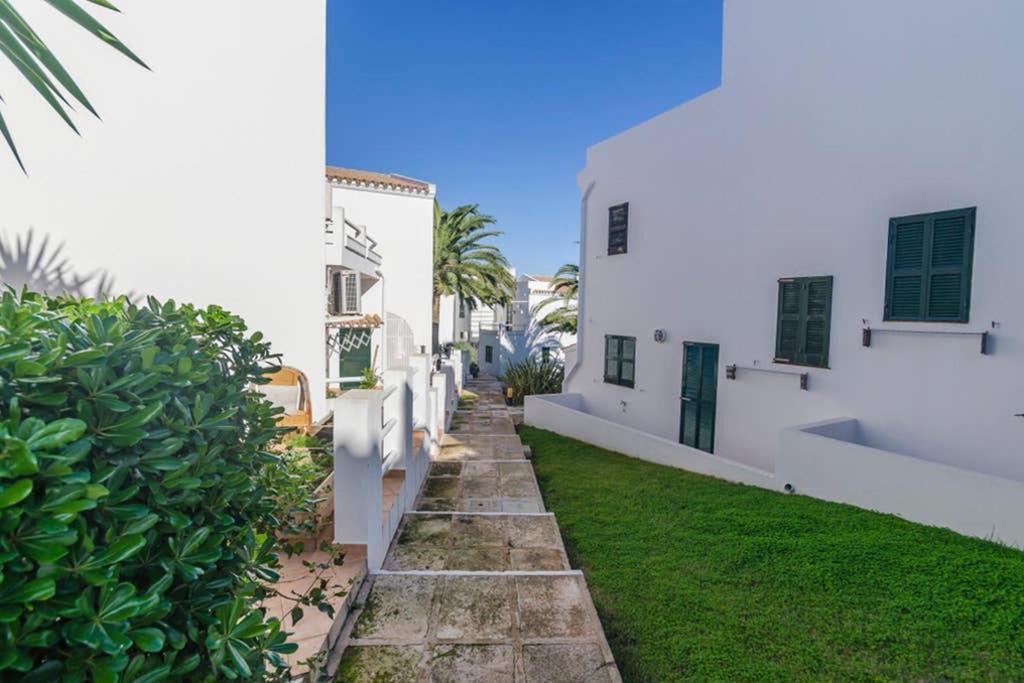 Happy Menorca Apartamento Duplex ,Piscina,Aire Acondicionado,Wiffi Port d'Addaia Exterior photo